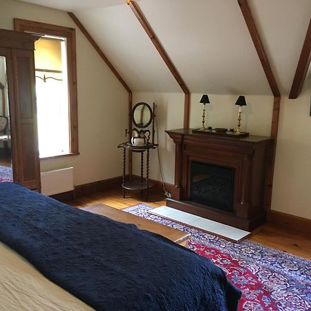 Sawyer'S Creek Bed And Breakfast Algonquin Highlands Esterno foto