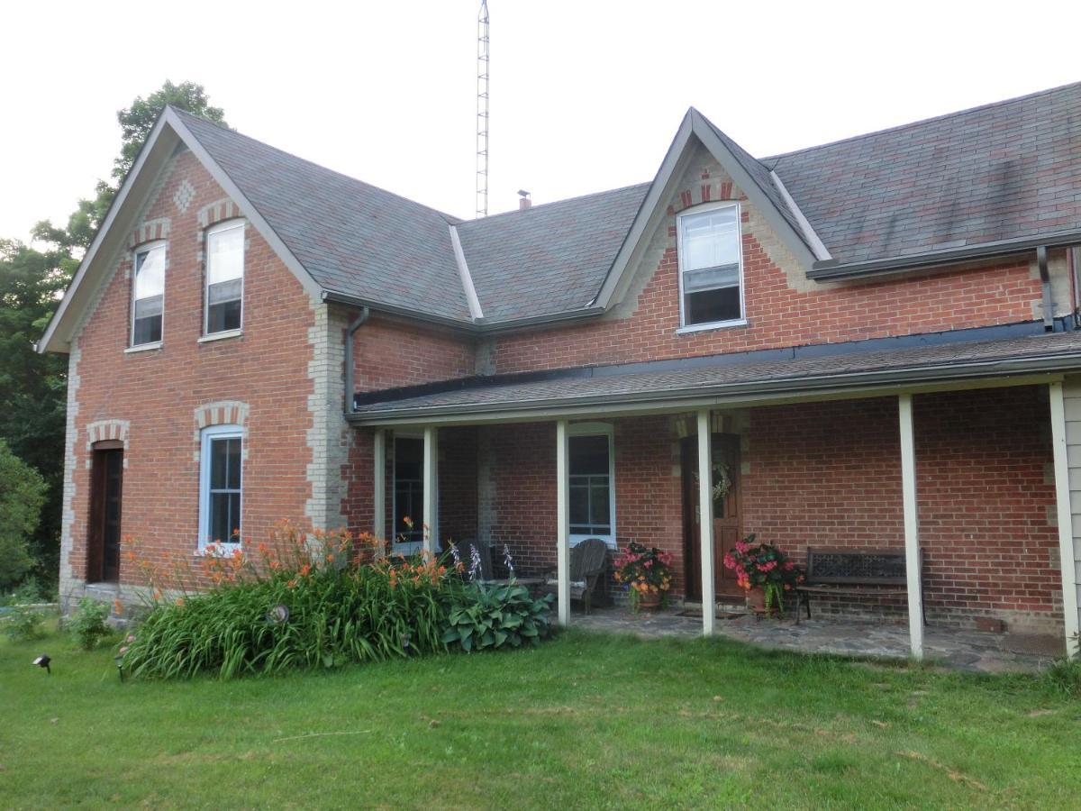 Sawyer'S Creek Bed And Breakfast Algonquin Highlands Esterno foto