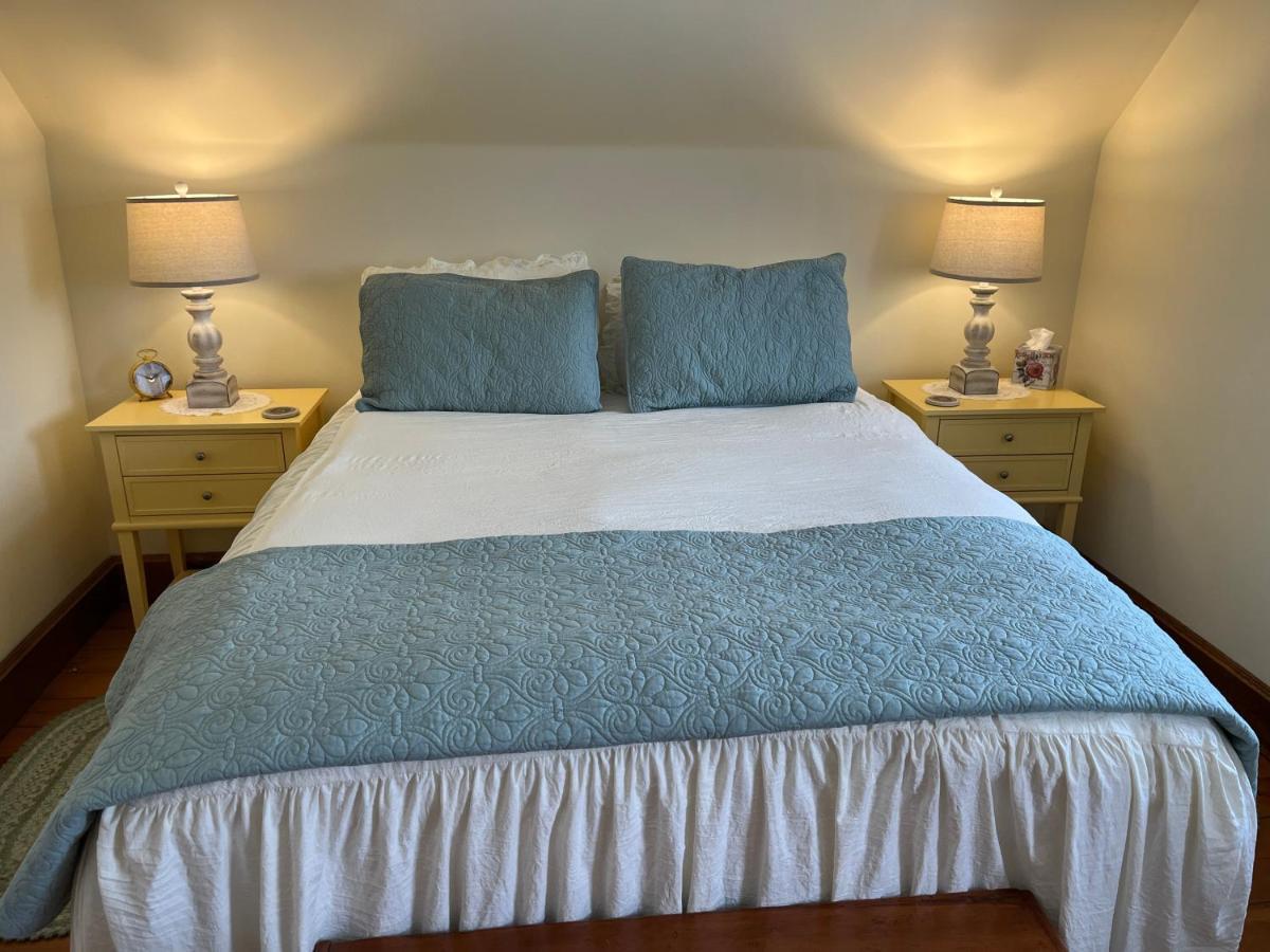 Sawyer'S Creek Bed And Breakfast Algonquin Highlands Esterno foto