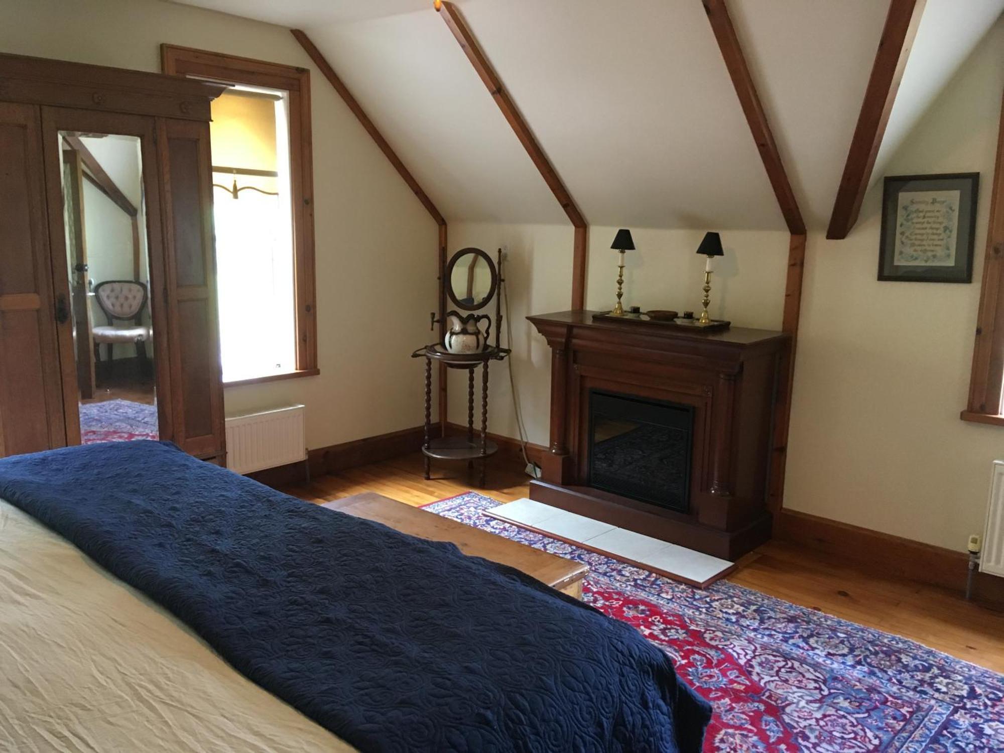 Sawyer'S Creek Bed And Breakfast Algonquin Highlands Esterno foto
